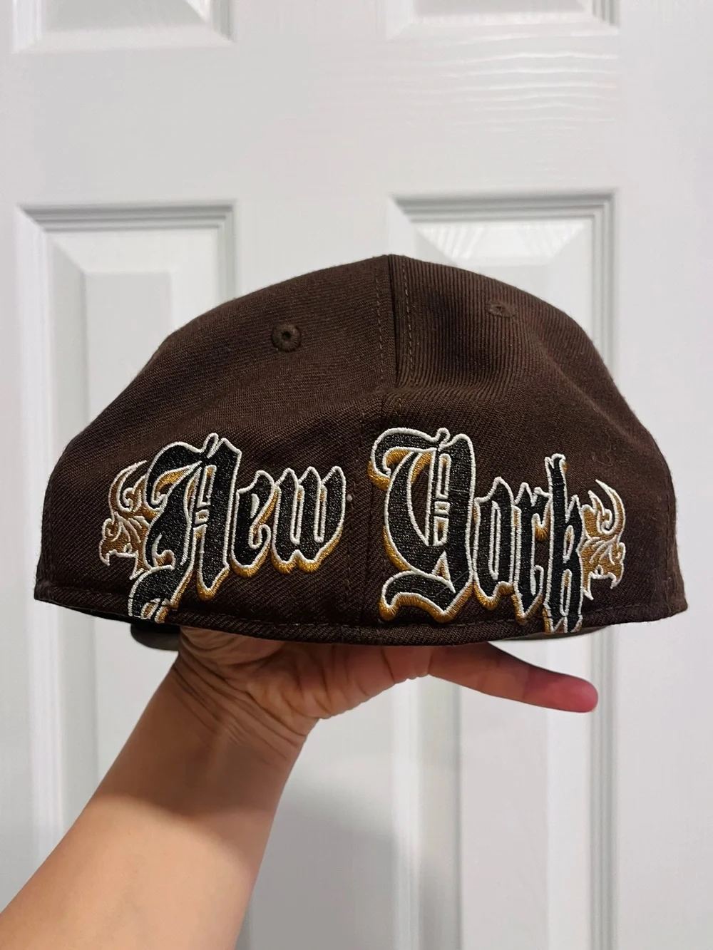 New Era 59Fifty Brown and Gold New York Yankees Embroidered Cap Mens Size 7 1/8